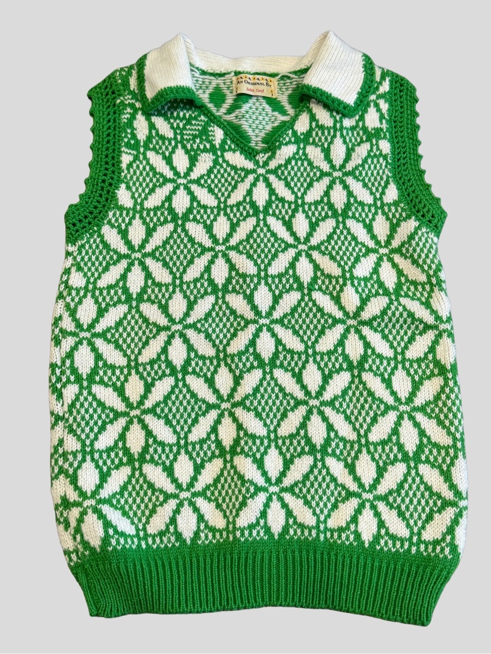 Green & White Floral Knit Sleeveless Polo